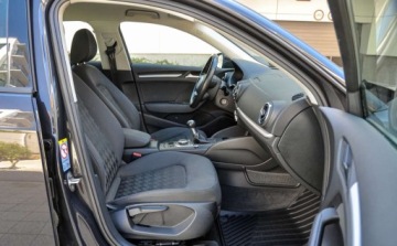 Audi A3 8V Hatchback 3d 1.2 TFSI 105KM 2014 Audi A3 Sportback 2014 r. 136 tys. km 1.2 Benzyna 105KM, zdjęcie 10