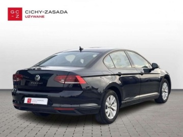 Volkswagen Passat B8 Limousine Facelifting 1.5 TSI EVO 150KM 2021 Volkswagen Passat 1.5 Benzyna 150KM, zdjęcie 4