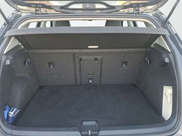 Volkswagen Golf VIII Variant 1.5 eTSI 130KM 2021 Volkswagen Golf Reflektory LED Cyfrowe zegary ACC App-Connect Lane Assist, zdjęcie 11