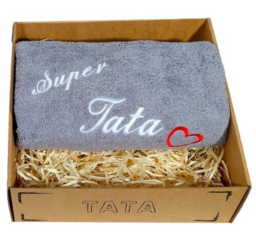 Подарок папе полотенце 50 х 100 см с вышитым посвящением ко Дню отца.