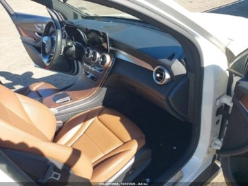 Mercedes GLC C253 2020 Mercedes-Benz GLC 2020 r.,2,0L 300 4MATIC 2.0 Benzyna 255KM, zdjęcie 8