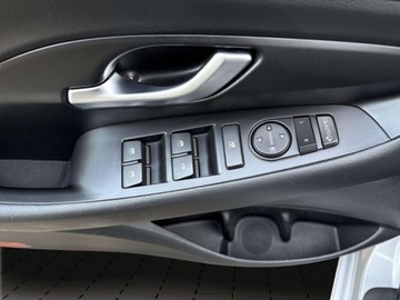 Hyundai i30 III Wagon Facelifting 1.0 T-GDI 120KM 2022 Hyundai i30 120KM klimatyzacja kamera cofania czujniki parkowania FV23, zdjęcie 11