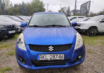 Suzuki Swift V Hatchback 5d 1.2 VVT 94KM 2011 Suzuki Swift I rej 2015r, 1.2 Benzyna. Uszkodzony tyl i lekko prawy przod., zdjęcie 15