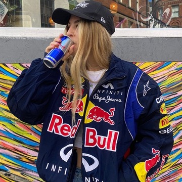 Nowa haftowana kurtka wyścigowa Red Bull F1
