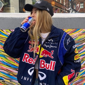 Nowa kurtka wyścigowa Red Bull