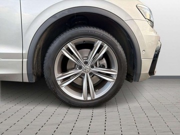 Volkswagen Tiguan II SUV 2.0 TSI 190KM 2019 Volkswagen Tiguan 190 KM 4Motion R-Line LED TOP Virtual Pakiety Salon, zdjęcie 23