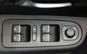 Volkswagen Sharan II Van Facelifting 2.0 TSI 220KM 2016 Volkswagen Sharan 2.0 TSI BMT Highline DSG 2.0 Benzyna 220KM, zdjęcie 33