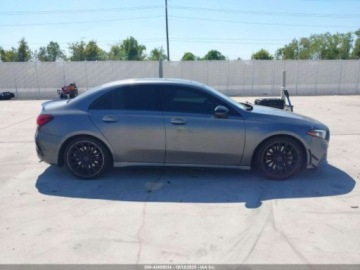 Mercedes Klasa A W177/V177 2021 Mercedes-Benz Klasa A 35 AMG 4Matic 2021 2.0l 2.0 Benzyna 302KM, zdjęcie 6