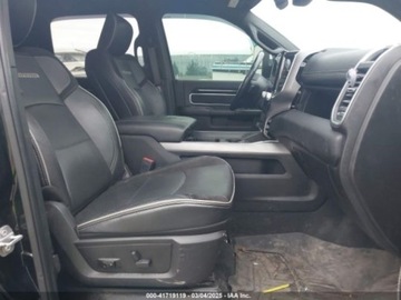  RAM 2500 2021r., Laramie 4X4, od ubezpieczalni 6.4 Benzyna 410KM, zdjęcie 8