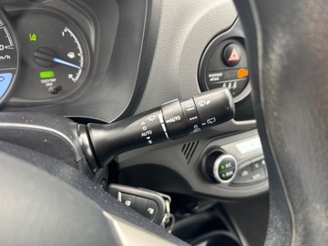 Toyota Yaris III Hatchback 5d Facelifting 2017 1.5 Hybrid 100KM 2020 Toyota Yaris Hybrid 100 Active III (2011-2019) Toy, zdjęcie 17