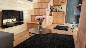 Tiny House całoroczny mobilny domek na kołach dwu spadowy z jedną sypialnią