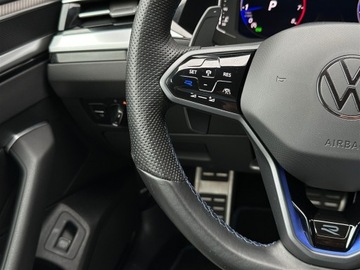 Volkswagen Arteon Shooting Brake R 2.0 TSI 320KM 2022 Volkswagen Arteon 2.0TSI 320KM 4X4 R DSG l DCC, Pa, zdjęcie 16