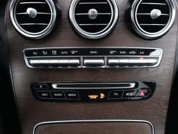 Mercedes GLC C253 SUV 2.0 250 211KM 2016 Mercedes GLC GLC 250 4MATIC, Salon Polska, 4X4, zdjęcie 10