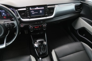Kia Stonic I Crossover 1.0 T-GDI 120KM 2018 Kia Stonic 1.0 T-GDI, Automat, Skóra, Navi, Klima, zdjęcie 7