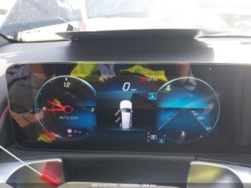 Mercedes GLB 2023 Mercedes-Benz GLB 250, 2023r., 4x4, 2.0L 2.0 Benzyna 221KM, zdjęcie 10