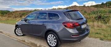 Opel Astra J Sports Tourer 2.0 CDTI ECOTEC 165KM 2012 Opel Astra 2.0 CDTI 165KM LED Automat Xenon Navi Skora 2.0 Diesel 164KM, zdjęcie 1