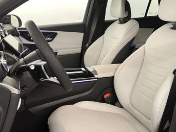 Mercedes GLC C254/X254 Coupe 2.0 220d 197KM 2026 MERCEDES-BENZ GLC 220 d 4-Matic AMG Line 2.0(197KM) 2026, zdjęcie 5