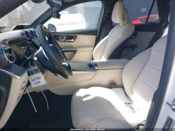 Mercedes GLC C254/X254 2024 Mercedes-Benz GLC 300 2024 2.0 Benzyna 255KM, zdjęcie 10