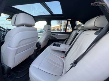 BMW X5 F15 2017 BMW X5 2.0 benzyna 245KMelektryk 330KM Indywidual Performance X-Drive, zdjęcie 28
