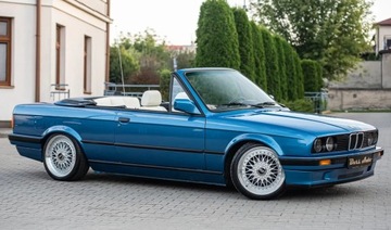 BMW Seria 3 E36 Sedan 325 i 192KM 1992 BMW Seria 3 3.0 i 231KM Skora BBS 2.5 Benzyna 192KM, zdjęcie 1