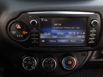 Toyota Yaris III Hatchback 5d Facelifting 2017 1.5 Dual VVT-iE 111KM 2017 Toyota Yaris 1.5 Dual VVT-i, Salon Polska, Klima, zdjęcie 16