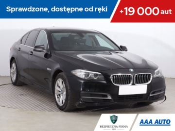 BMW Seria 5 F10-F11 Limuzyna Facelifting 518d 150KM 2016 BMW 5 518d, Salon Polska, Automat, Navi, Xenon
