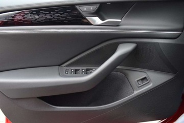 Volkswagen Passat B8 Variant Facelifting 2.0 TDI SCR 150KM 2025 Volkswagen Passat Variant 2.0TDI DSG 150KM Elegance HAK IQ.Drive 17 Sporto, zdjęcie 26