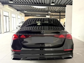 Mercedes Klasa E W214 Sedan 2.0 220d 197KM 2026 E Klasa 220 d 4-Matic AMG 2.0 (197KM) 2026, zdjęcie 2