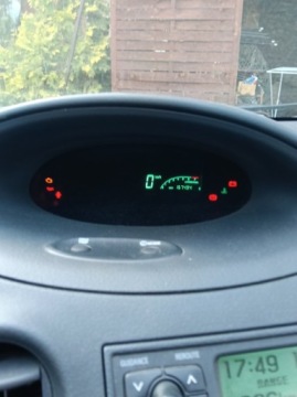 Toyota Yaris I 1.3 i 16V 86KM 2004 Toyota Yaris 1.3 benzyna, 2004 r., 5-drzwiowy, zdjęcie 5