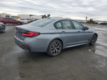 BMW Seria 5 G30-G31 2022 BMW Seria 5 530E 2022 2.0l 2.0 Benzyna 288KM, zdjęcie 3
