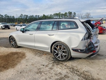 Volvo V60 II  2025 Volvo V60 2025 2.0 Hybryda 250KM, zdjęcie 1
