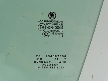 SKLO (OKNO) BOČNÍ DVEŘE LEVÝ PŘEDNÍ SKODA OCTAVIA III SCOUT KOMBI 16R