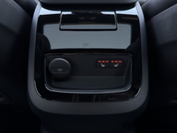 Volvo S90 II Sedan Plug-In Facelifting 2.0 T8 Plug-In Hybrid 455KM 2024 Volvo S90 S90 T8 AWD Plug-In Hybrid Ultimate Dark,, zdjęcie 15