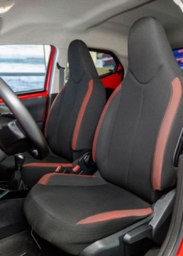 Toyota Aygo II Hatchback 5d 1.0 VVT-i 69KM 2017 Toyota Aygo 1.0 VVT-i X-cite EU6 Benzyna 69KM, zdjęcie 5