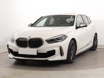BMW Seria 1 F40 Hatchback M 2.0 M135i 306KM 2023 BMW 1 M135i xDrive, Salon Polska, Serwis ASO, zdjęcie 1