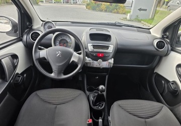 Peugeot 107 Hatchback 5d Facelifting 2012 1.0 VTI 68KM 2012 Peugeot 107 Peugeot 107 Benzyna 68KM, zdjęcie 10