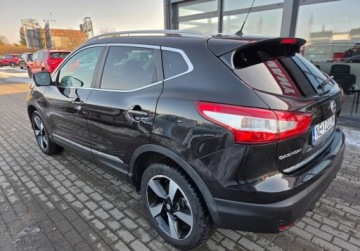 Nissan Qashqai II Crossover 1.6 DIG-T 163KM 2017 Nissan Qashqai 1.6Benz.163KM 6Bieg.Klimatr.Navi Kamera KEY BLUET.LEDY Opla, zdjęcie 4