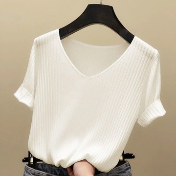 2023 New Summer V-neck Knitted Sweater Women's Sho