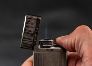 СВЕТЯЩАЯСЯ ЗАЖИГАЛКА METAL GIFT STRONG 1300 SC