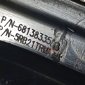 JEEP CHEROKEE KL 15R. 2.0D LEVÝ STRANA MŘÍŽKA CHLADIČŮ