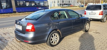 Skoda Octavia II Hatchback Facelifting 1.6 TDI CR DPF 105KM 2009 SKODA OCTAVIA II (1Z5) 1.6 TDI 105 KM, zdjęcie 3