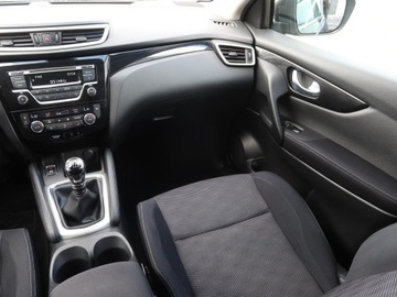 Nissan Qashqai II Crossover 1.2 DIG-T 115KM 2015 Nissan Qashqai 1.2 DIG-T, Salon Polska, Klima, zdjęcie 7
