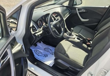 Opel Astra J Sports Tourer 1.4 Twinport ECOTEC 100KM 2012 Opel Astra Sliczna 1.4 Benzyna 100KM Zadbana BOGATA WERSJA 2013r Oryginal, zdjęcie 18