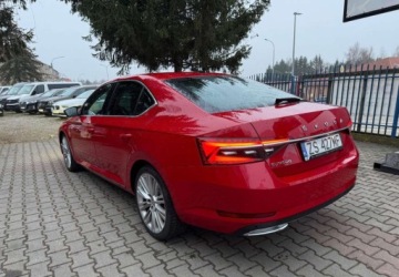 Skoda Superb III Liftback Facelifting 2.0 TSI 190KM 2019 Skoda Superb Skoda Superb 2.0 TSI LampK DSG 2.0 Benzyna 190KM, zdjęcie 8
