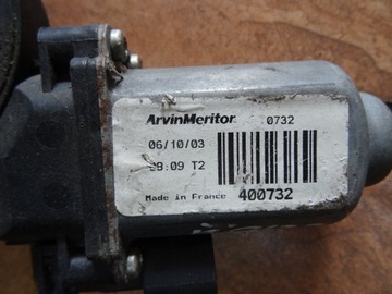 CLIO II MOTOREK OKNO PRAVÝ PŘEDNÍ