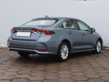 Toyota Corolla XII Sedan 1.8 Hybrid 122KM 2022 Toyota Corolla 1.8 Hybrid, Salon Polska, zdjęcie 4