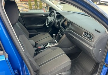 Volkswagen T-Roc I SUV 1.0 TSI 115KM 2020 Volkswagen T-Roc Kamera Elektryczna klapa Zmieniarka Klimatronik Benzyna, zdjęcie 9