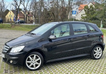 Mercedes Klasa B W245 180 CDI 109KM 2011 Mercedes-Benz Klasa B 2.0 diesel 2011r 2.0 Diesel 109KM, zdjęcie 1