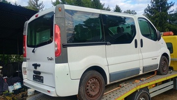 Renault Trafic II Furgon 2.0 dCi 115KM 2013 RENO TRAFIK OSOBOWY z windą, zdjęcie 2