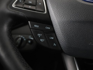 Ford Kuga II SUV Facelifting 1.5 TDCi 120KM 2018 Ford Kuga Titanium półskóra navi kamera, zdjęcie 28